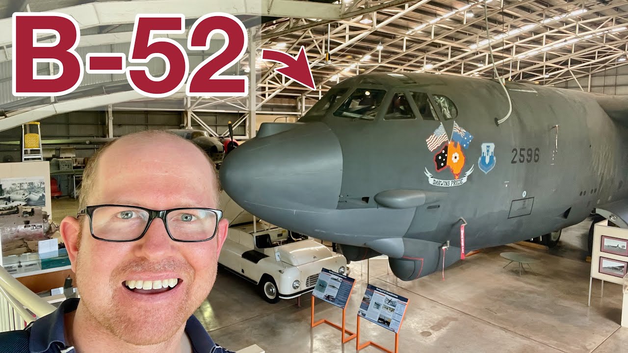b520301Detailed tour through a B52 Stratofortress!! seigamura