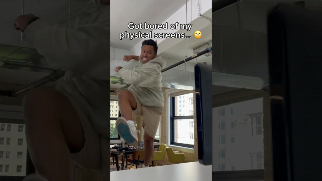 Worlds smallest 4K headset 😎 Visor.com #tech #vr #technology #virtualreality #houseofdragons